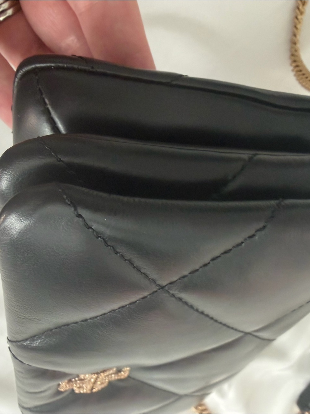 Tory Burch Black Quilted Leather Crossbody with Gold Logo Chain - Picture 4 of 9